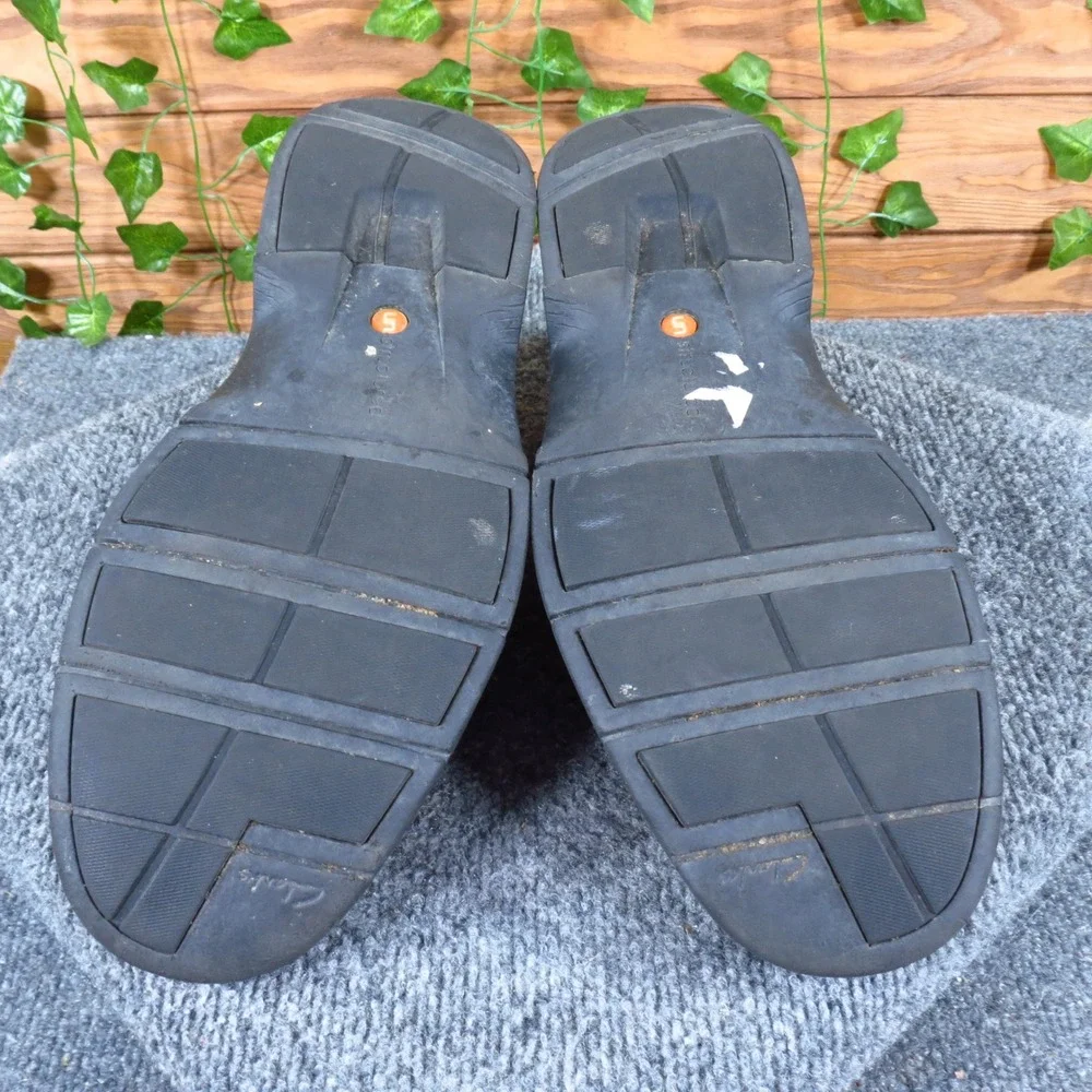 Clarks unstructured un